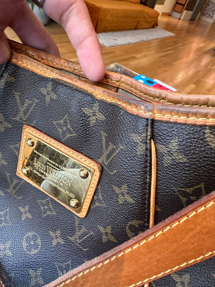 Louis Vuitton Galliera Hobo Bag