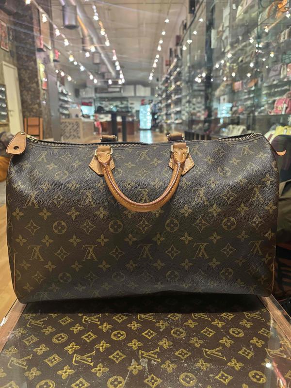 Louis Vuitton Monogram Speedy 40