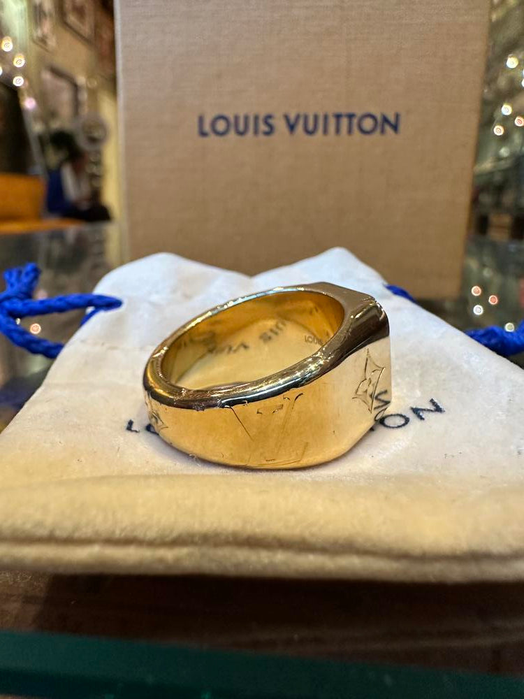 Louis Vuitton Monogram Signet Ring Gold