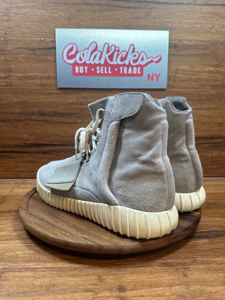 adidas Yeezy Boost 750 OG Light Brown (no OG laces)